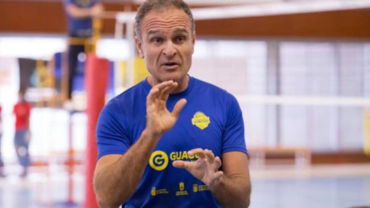 Sergio Miguel Camarero, entrenador del CV Guaguas