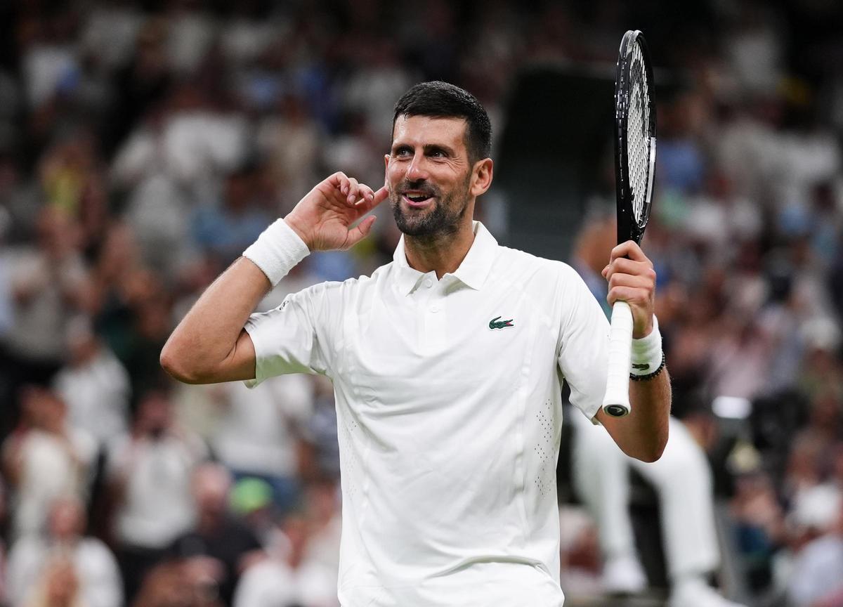 Djokovic recupera la seva millor versió i destrossa Tsitsipas