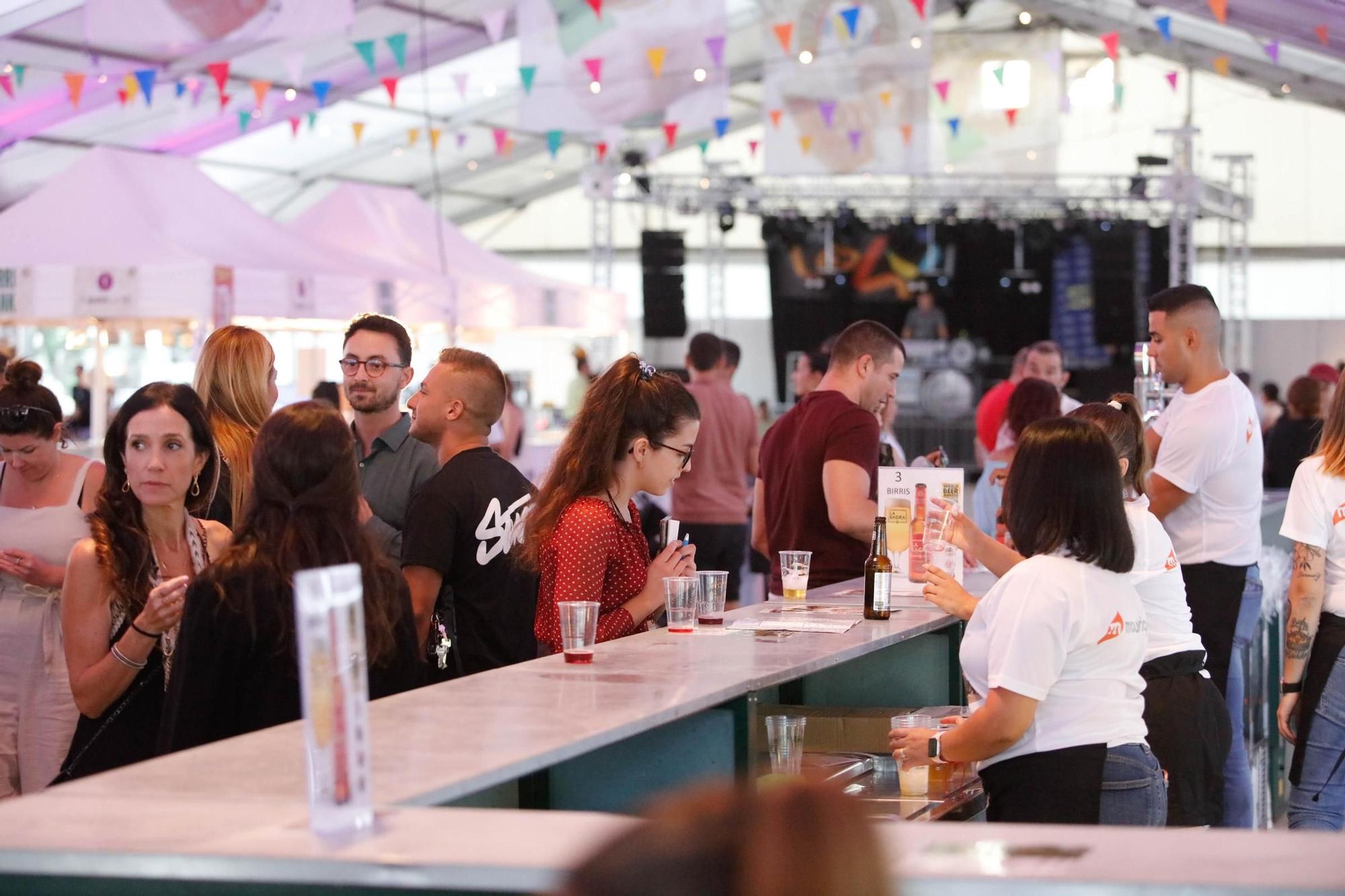 Mira aquí todas las fotos del primer día de la Feria de la Cerveza de Ibiza