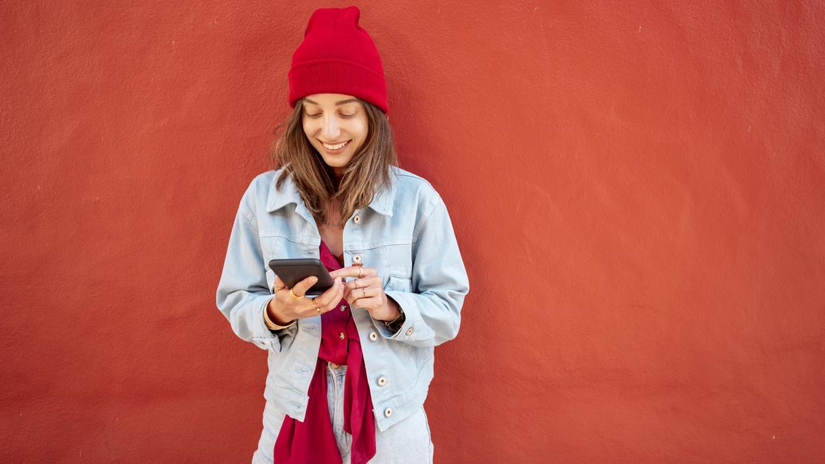 Vestir de rojo según la moda del 'Red Hot Core'