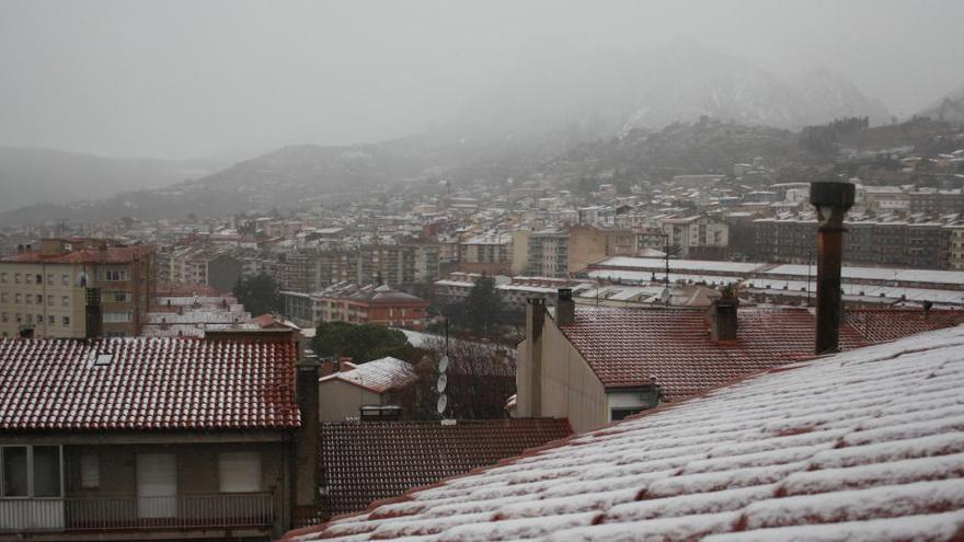 Berga es desperta enfarinada després d&#039;una matinada d&#039;aiguaneu