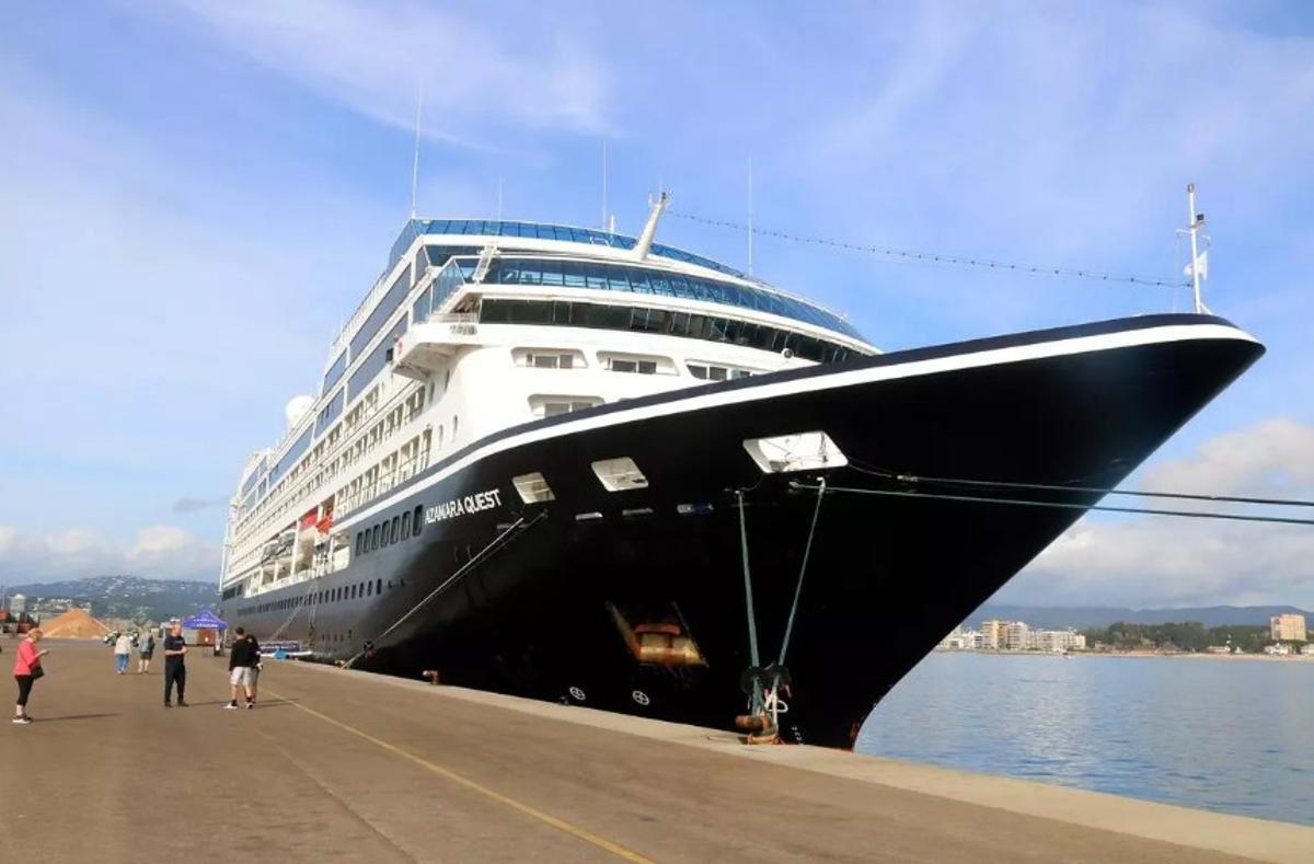 Un vaixell atracat al port de Palamós, en una imatge d'arxiu.