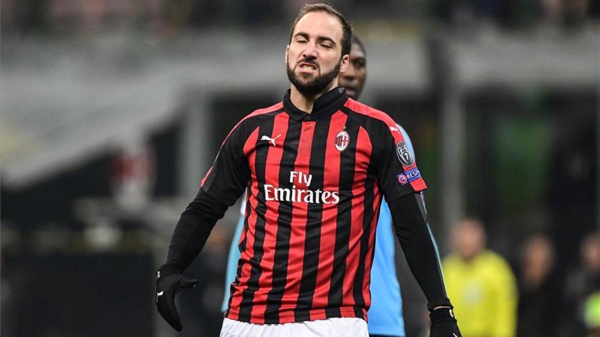 Higuaín hace saltar las alarmas en Italia