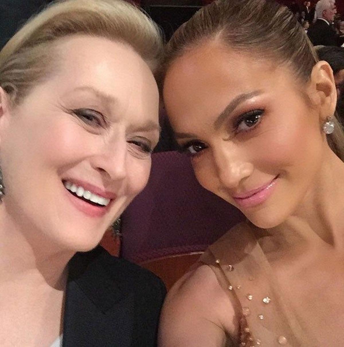 Jennifer Lopez y Meryl Streep, selfie en los Oscar 2015