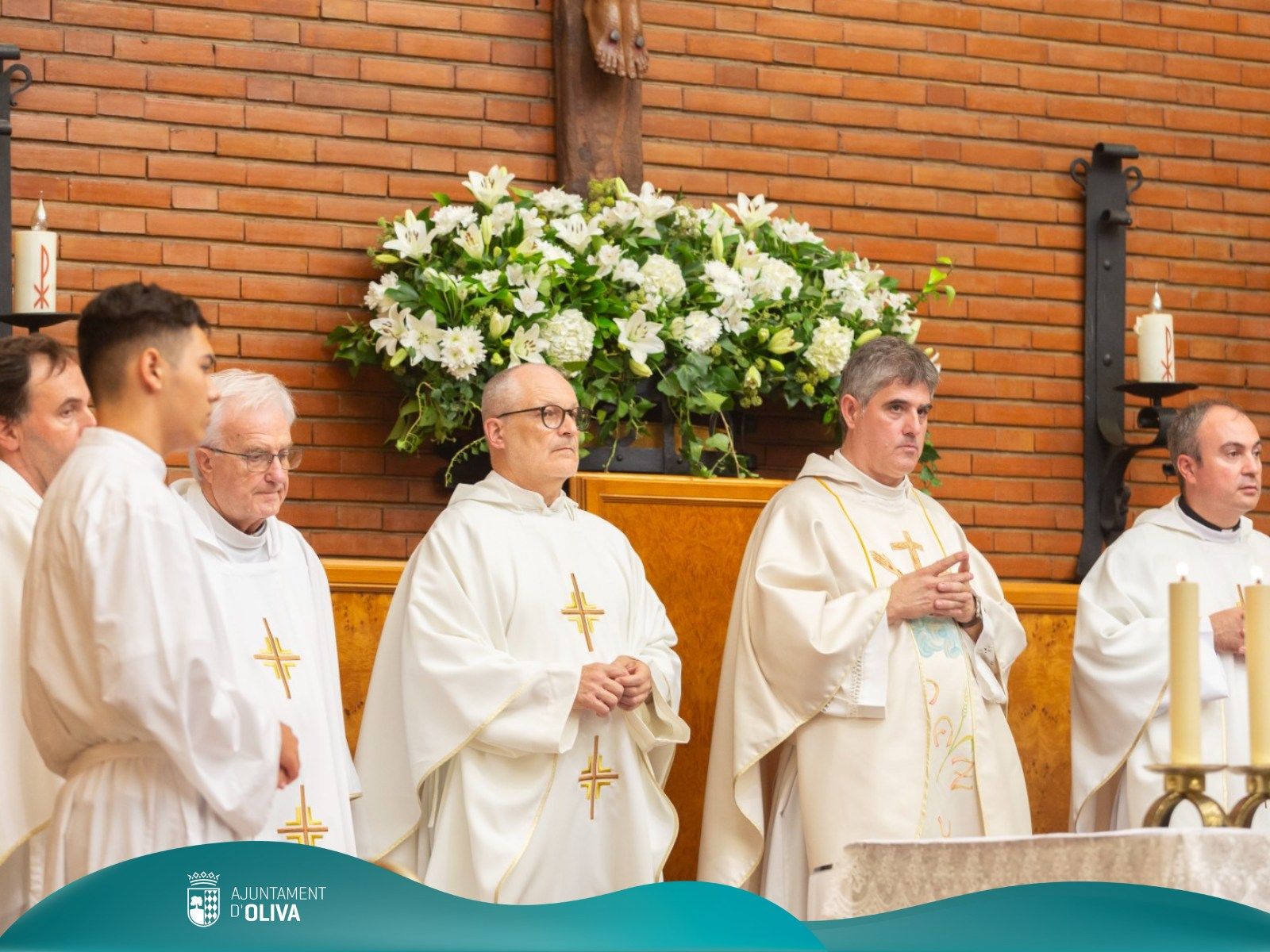 La lluvia respeta la procesión de Sant Francesc en Oliva