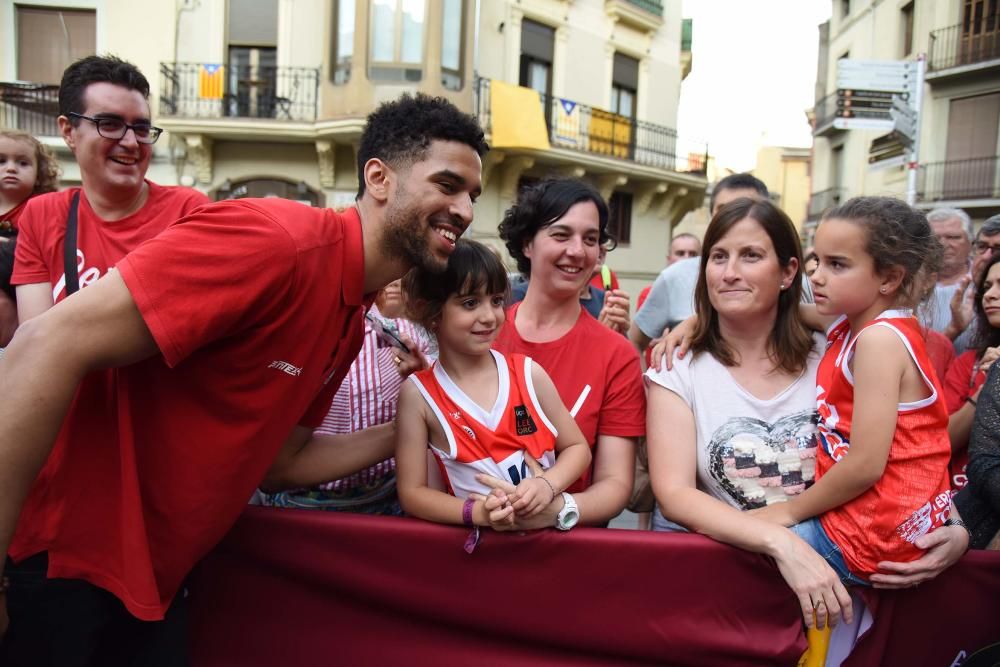 Celebració de l'ICL Manresa a la plaça Major