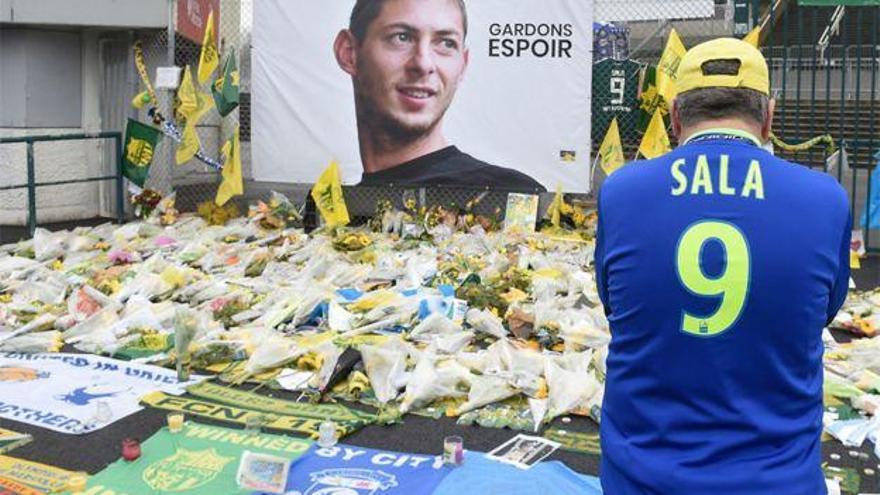 El Málaga CF se une al dolor por la muerte de Emiliano Sala
