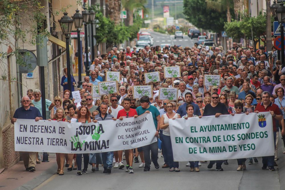 Protesta en San Miguel de Salinas contra la instal