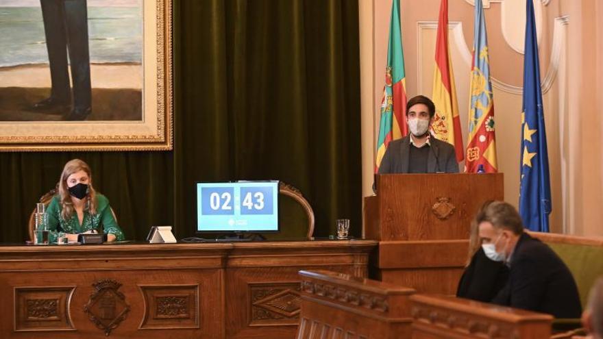 El tripartito de Castelló salva por tercera vez el presupuesto que continúa sin aprobar