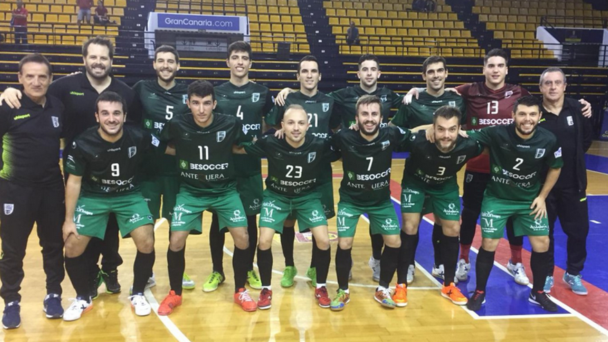 El equipo, en el Centro Insular de Las Palmas.