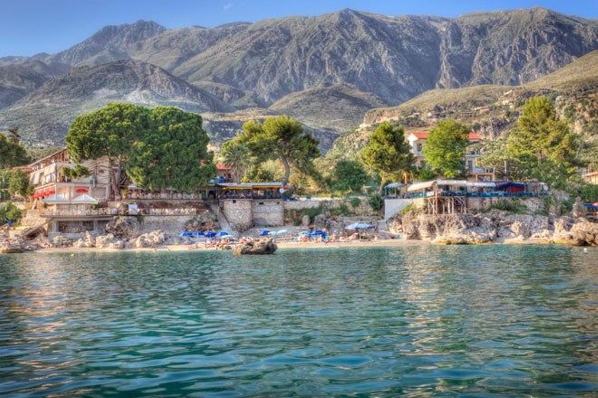 Costa jónica en Albania.