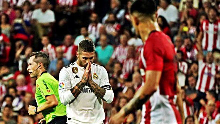 Ramos lamenta una ocasión fallada en La Catedral.