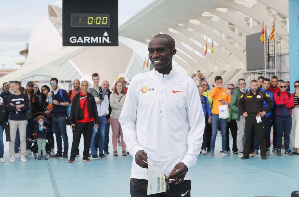 Presentación de los atletas élite del Maratón Valencia Trinidad Alfonso y 10k