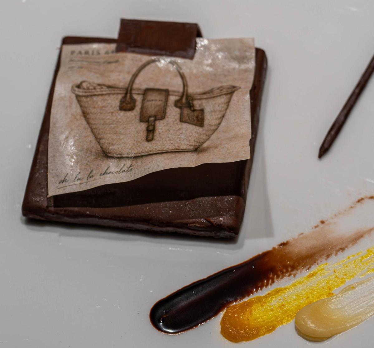 El postre respresentaba uno de los bolsos de la colección PARIS/64.