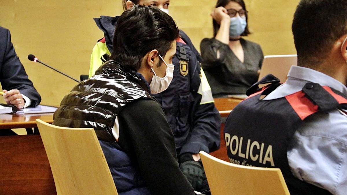 L’acusat durant el seu interrogatori al Palau de Justícia de Girona, ahir. | ACN