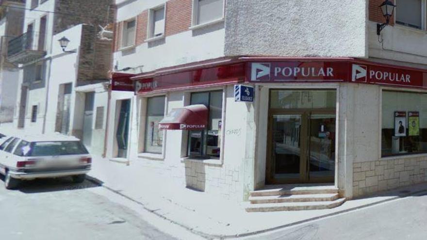 Sucursal bancaria de Villar del Arzobispo atracada esta mañana.
