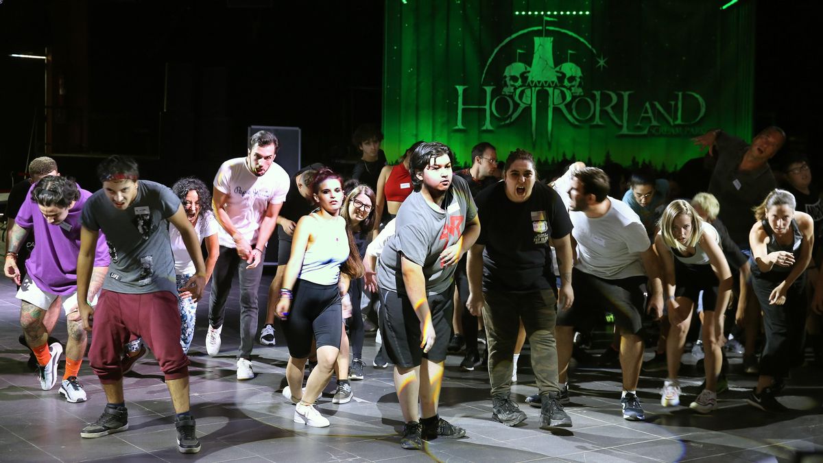 Se ofrece trabajo para dar sustos: Horrorland convoca 'casting' de asustadores en Barcelona