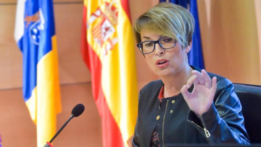 La consejera de Economía, Conocimiento y Empleo del Gobierno de Canarias, Elena Máñez.