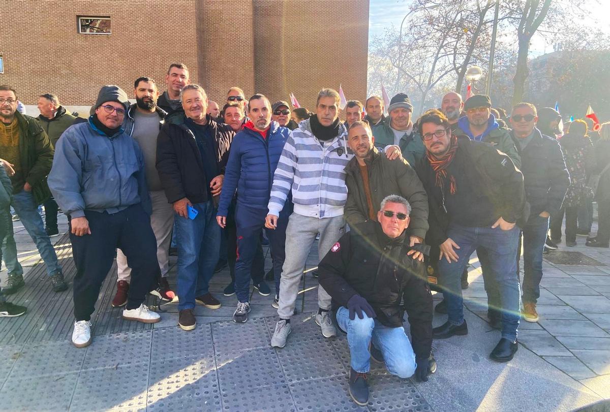 Pescadores de la cofradía gandiense en Madrid.