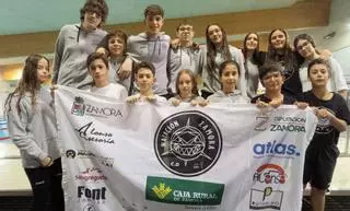 Cinco oros y varios podios para el Natación Zamora