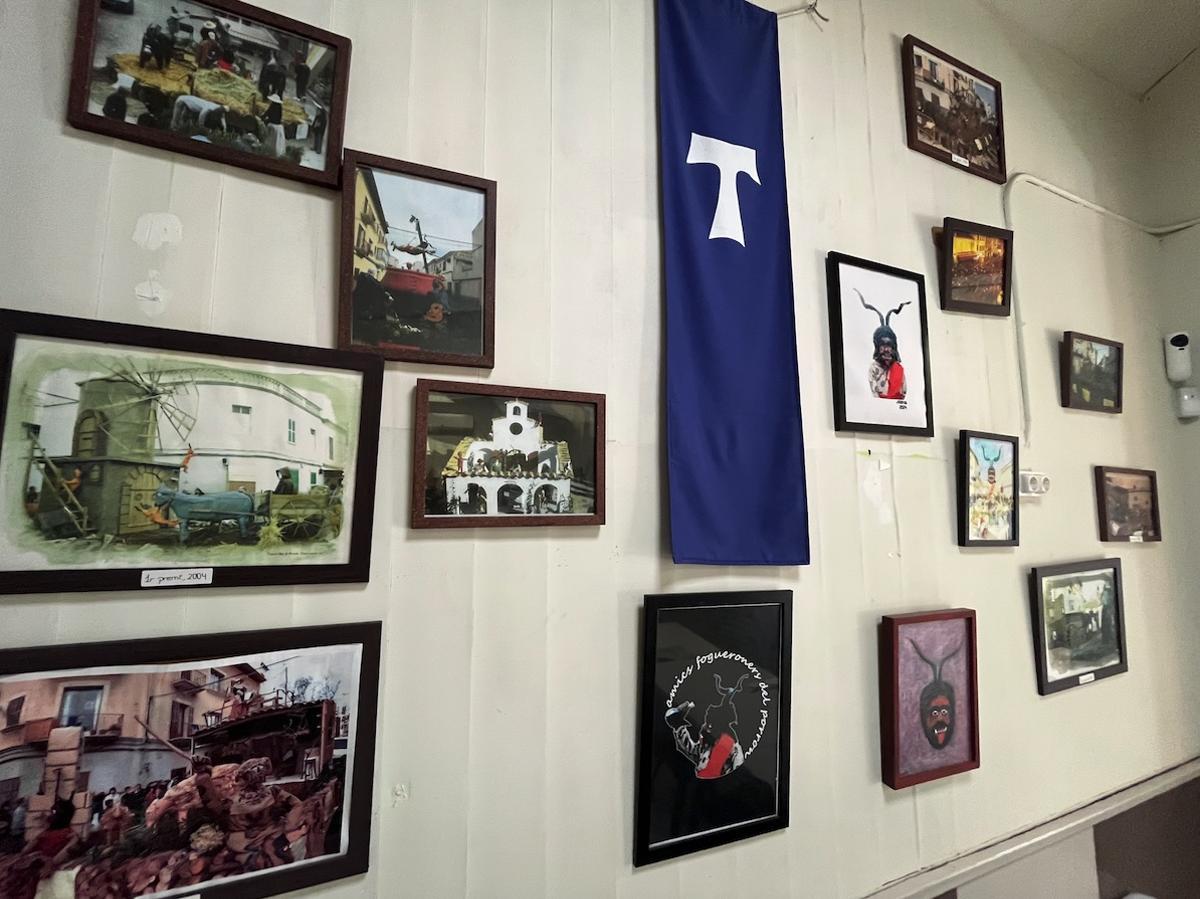 El bar tiene un espacio dedicado a Sant Antoni.