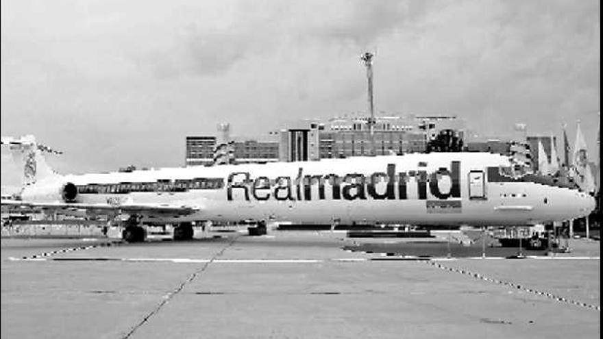 Imagen de &quot;La Saeta&quot;, avión privado del Real Madrid, que utilizará la Peña Madridista de Elda