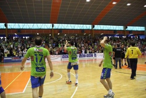 Balonmano: MMT Seguros - Helvetia Anaitasuna (25-24)