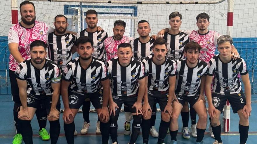 Plantilla del Badajoz ACV, que este pasado fin de semana sumó su primera victoria de la temporada.