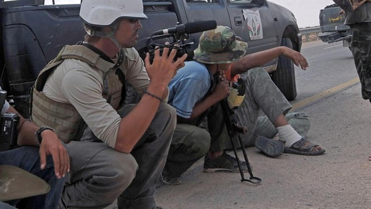 James Foley, izquierda, en Libia en septiembre del 2011.