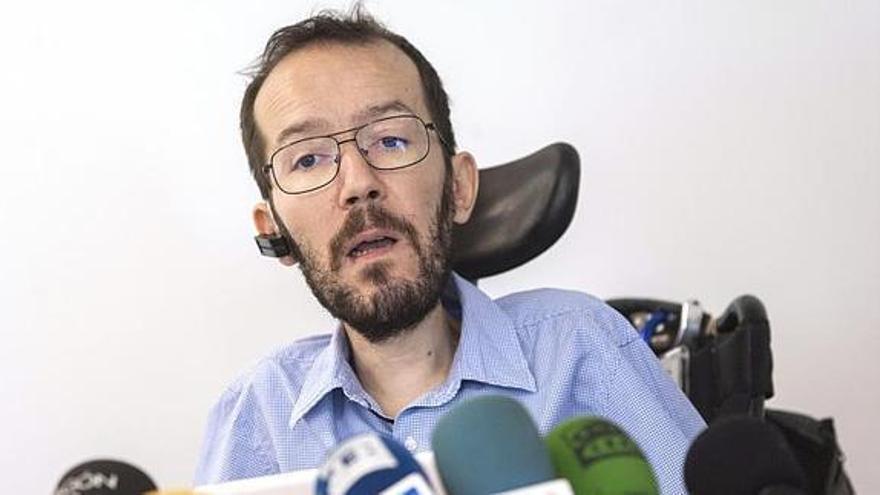 Echenique tacha de &quot;cuñadismo histórico&quot; las comparaciones de Iglesias con Trump