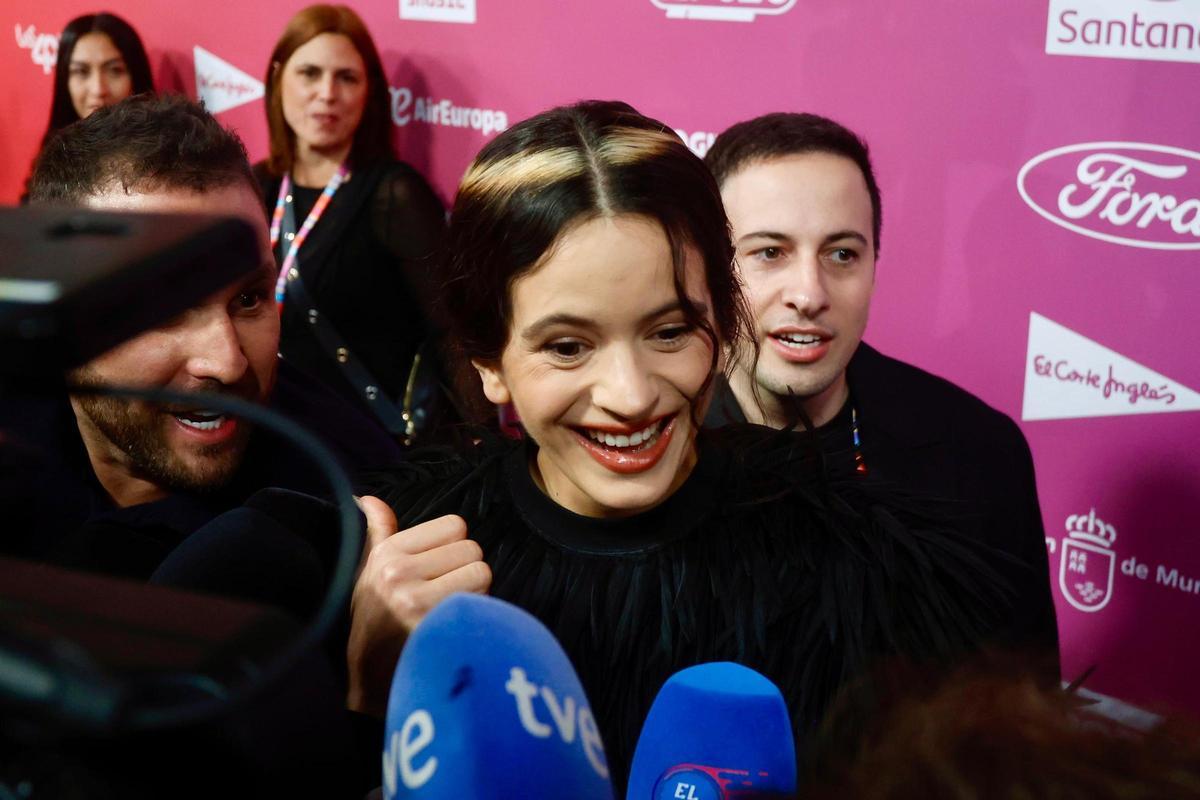 Los 40 Music Awards en el Roig Arena de València, en imágenes