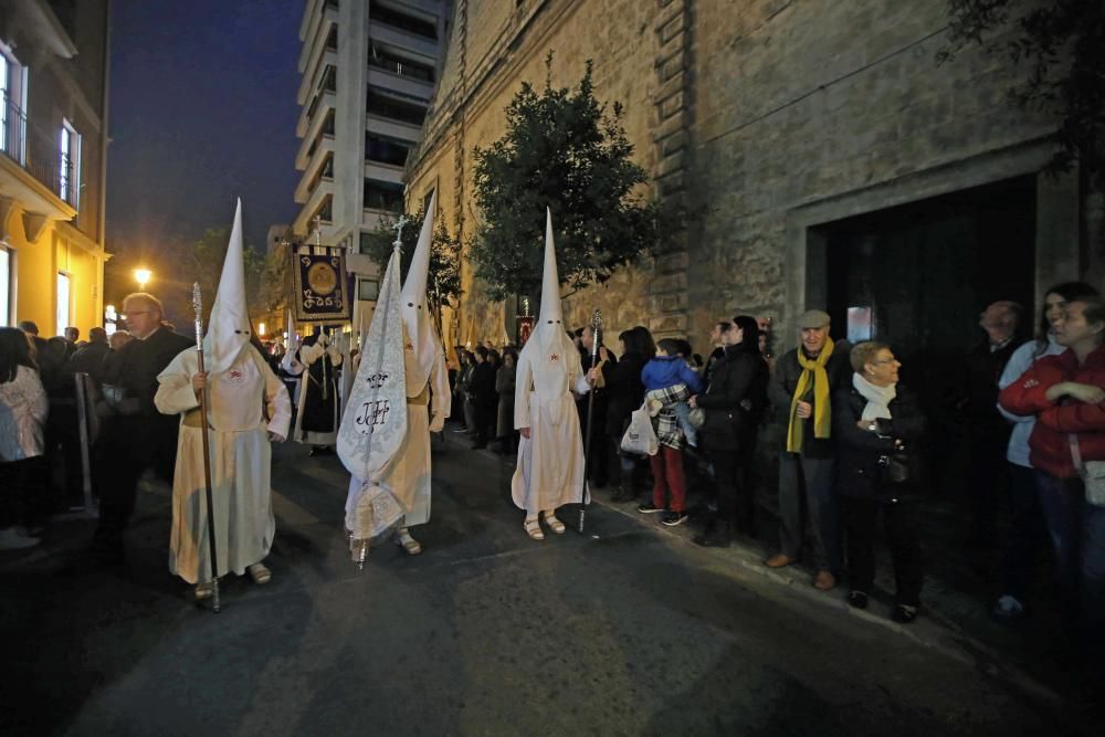 Procesión dels Estendards y pregón de Semana Santa de Palma