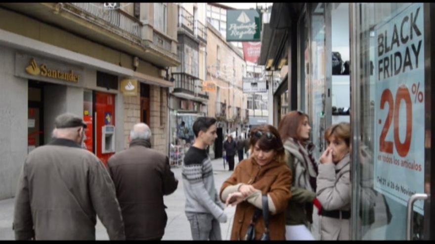 Las compras durante el 'Black Friday' en Extremadura