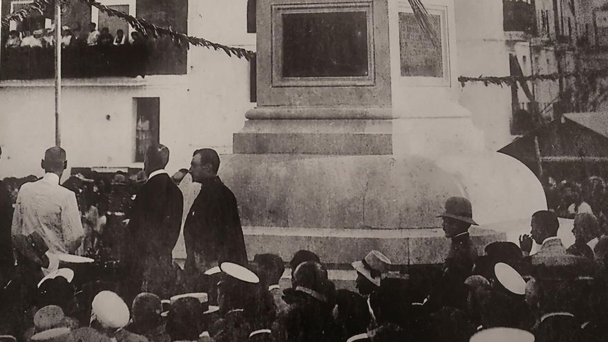 La intrahistoria del obelisco a los corsarios de Ibiza