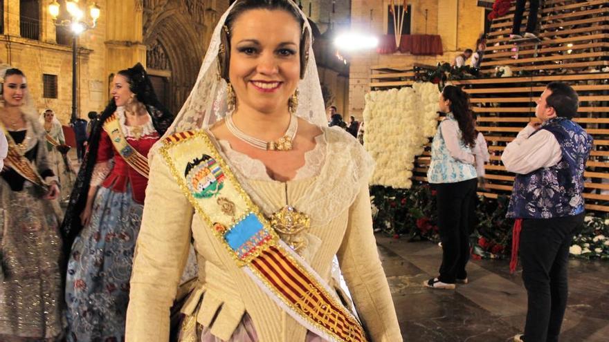 Galería de falleras ilustres en la Ofrenda