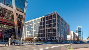 Espanya no té un gran fons local