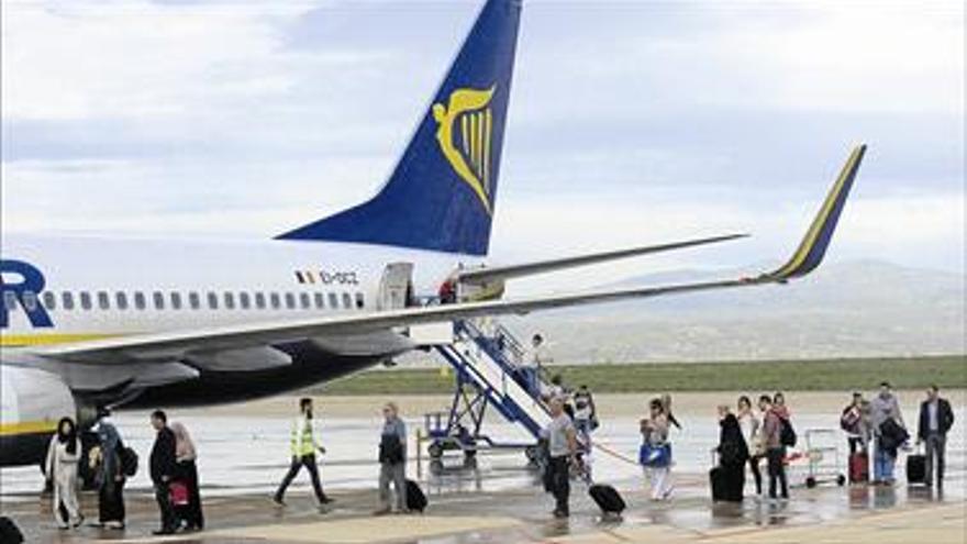 El aeropuerto de Castellón recibe la mitad de sus pasajeros en verano