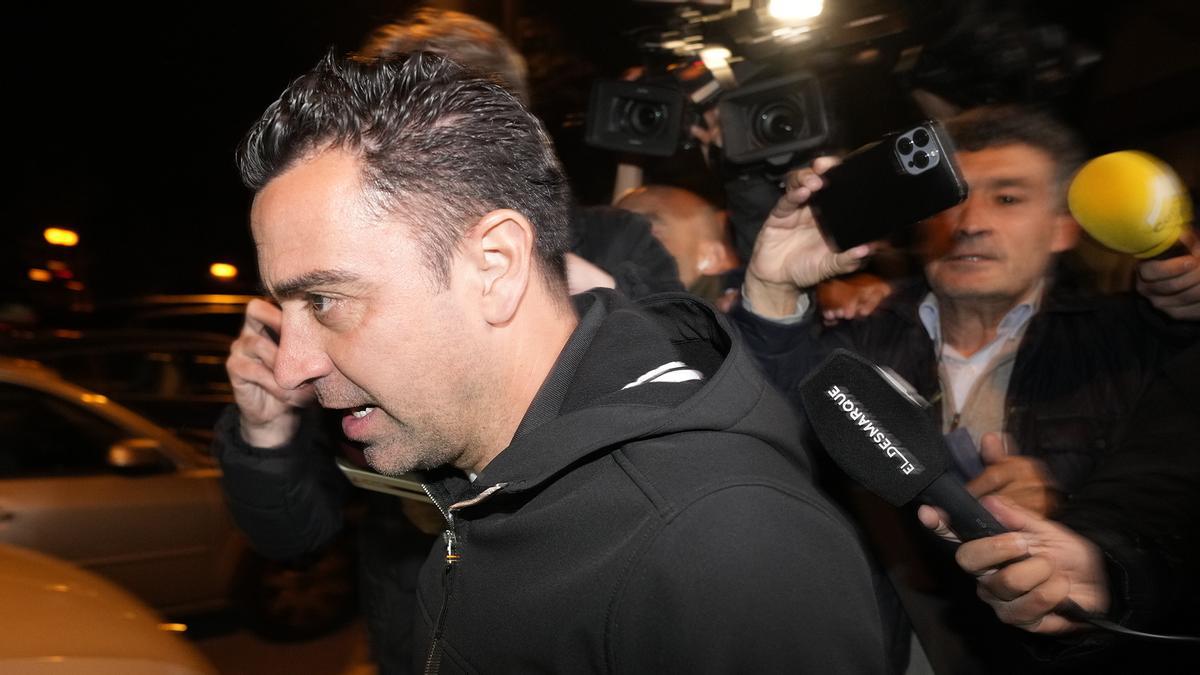 Xavi Hernández rectifica y seguirá en el Barça hasta 2025 | VÍDEO Xavi Hernández rectifica y seguirá en el Barça hasta 2025 | VÍDEO