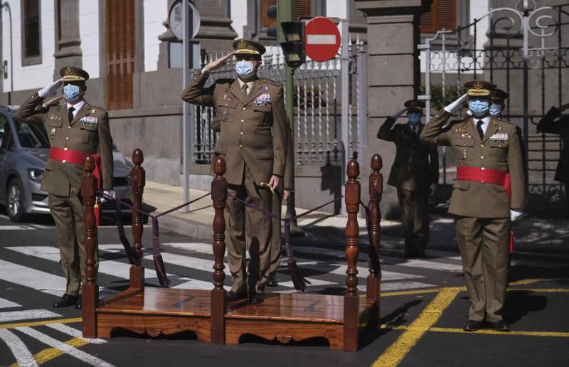 El general de División Alejandro Escámez toma posesión del nuevo Jefe del Mando de Canarias