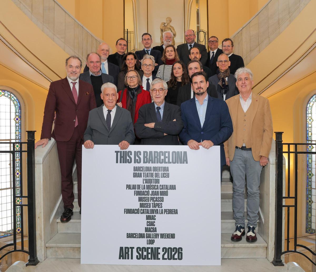 Los presidentes del Círculo de Bellas Artes y de Turismo de Barcelona y sus directores junto a los ponentes del acto.