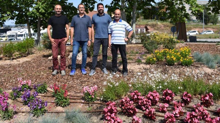 L&#039;Ajuntament i empreses de jardineria local milloren tres rotondes d&#039;accés a la ciutat