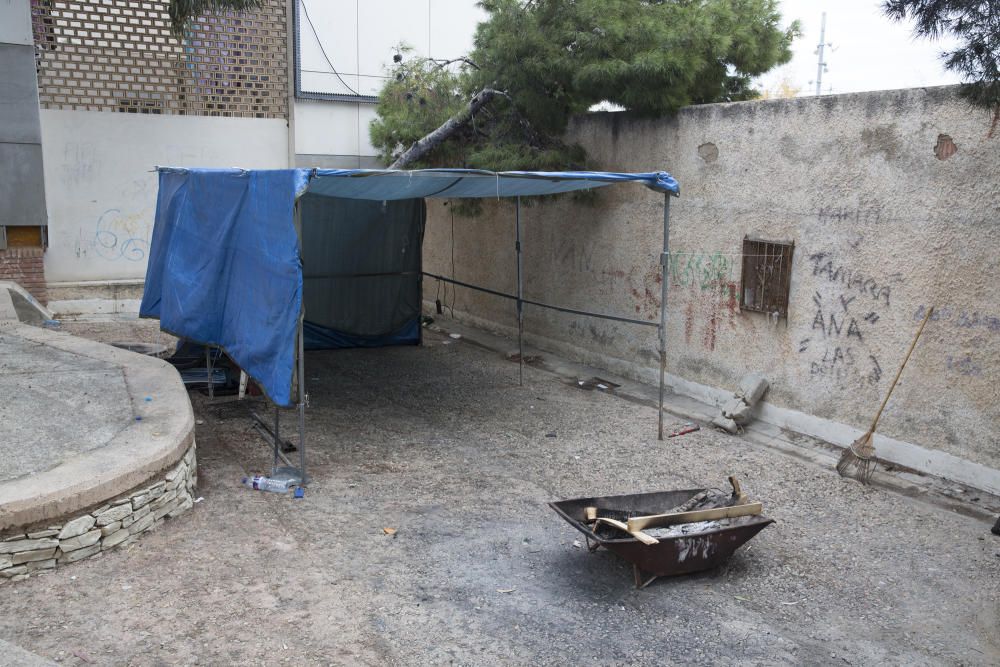 Los vecinos denuncian que «más del 90% de las personas que habitan en un sector del barrio residen de manera ilegal»