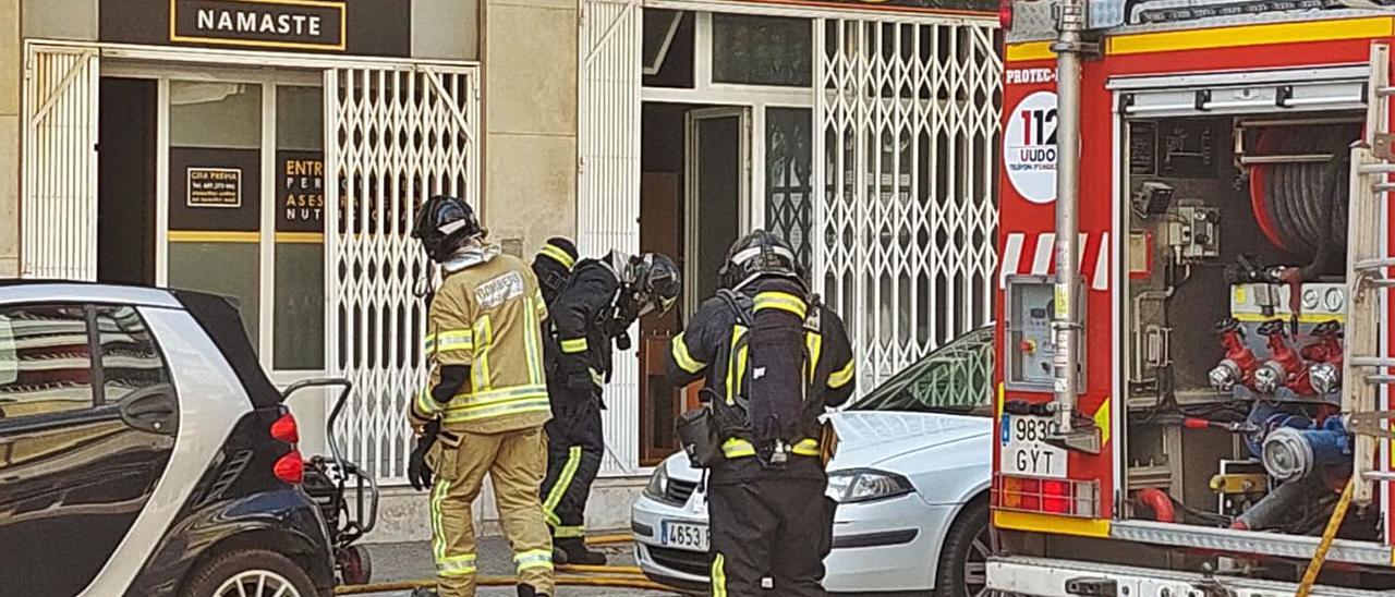 Alarma por un incendio en el centro de Ibiza.