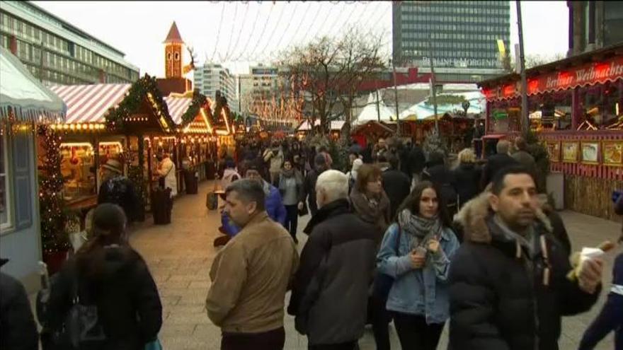 El mercadillo navideño de Berlín recupera poco a poco la normalidad