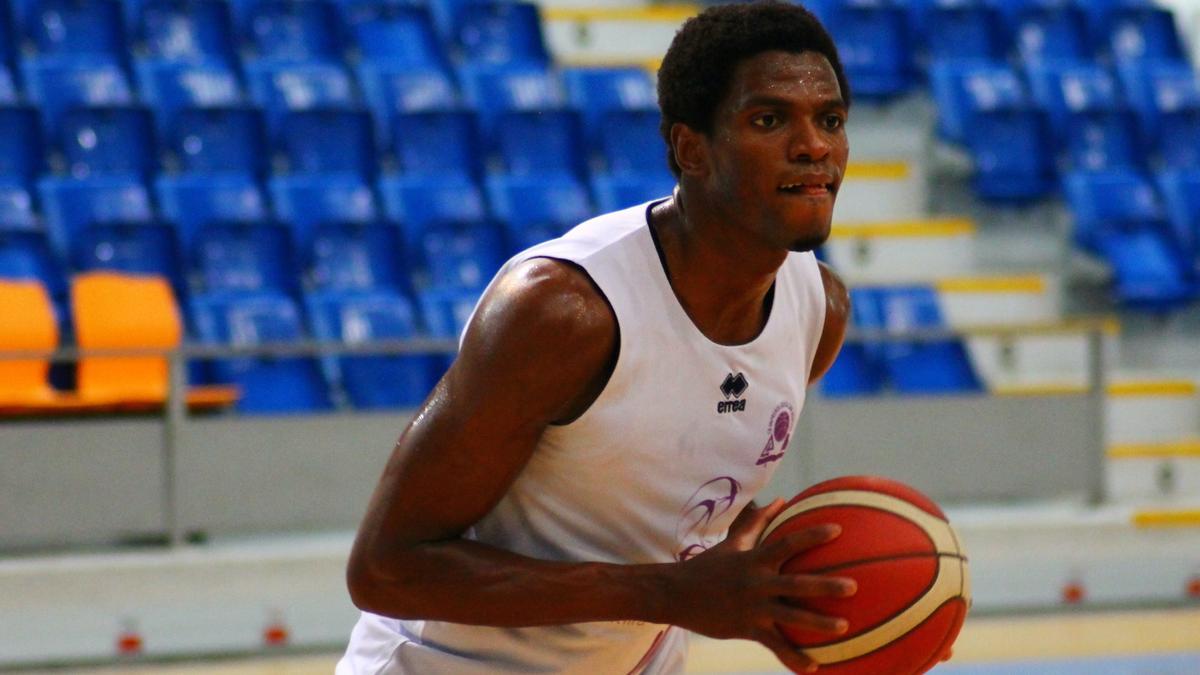 Joel Kanyinda, durante un entrenamiento en el Palau d&#039;Esports de Son Moix.