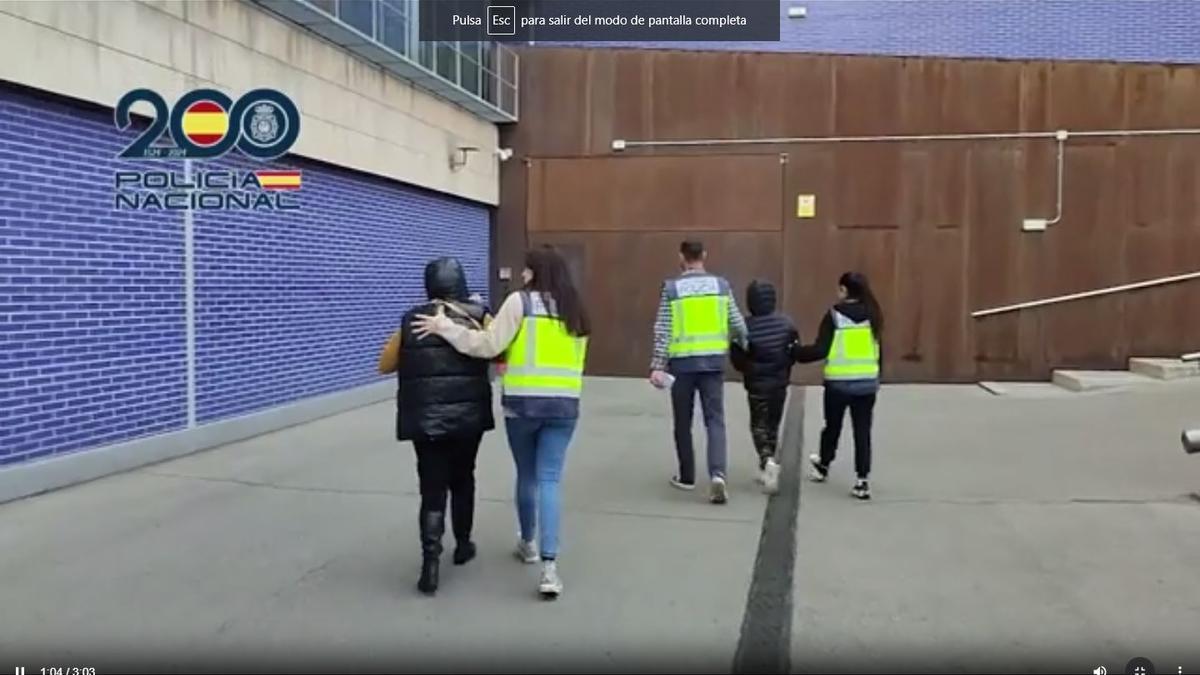 VÍDEO | Detinguts en operatiu policial per estafar pares fent-se passar pels seus fills