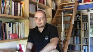 El poeta Juan Antonio González Iglesias, Premio Castilla y León de las Letras 2024 por unanimidad