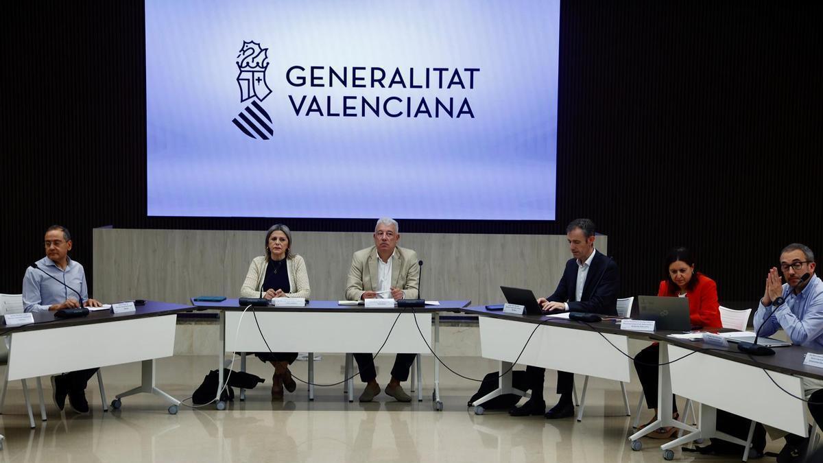 La consellera Ortí y el secretario MCEvoy en la reunión.