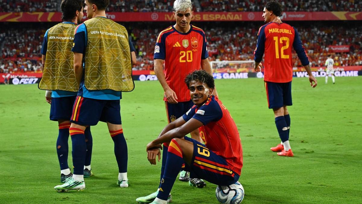 ESPAÑA CROACIA | La España de Lamine es una fiesta infinita