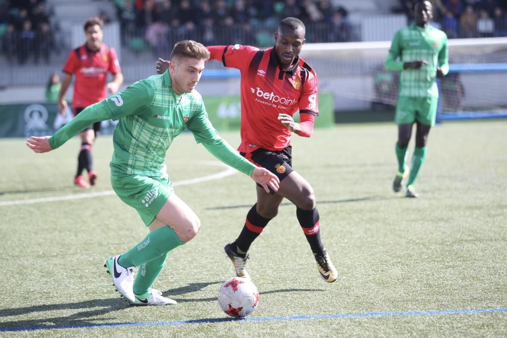 El Real Mallorca cae en casa del Cornellà